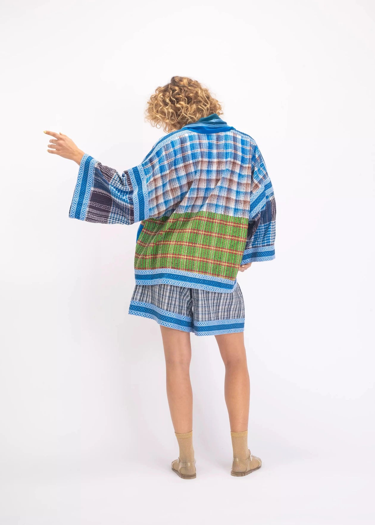 rudra bleu v de vinster kimono