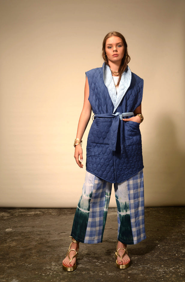 Kimono sans manches matelassé bleu