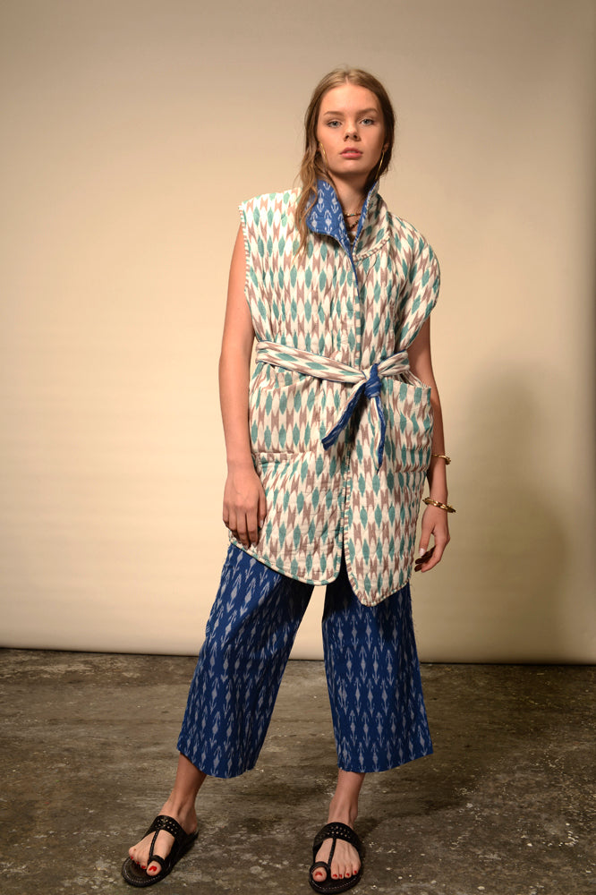 Ikat indigo reversible sleeveless kimono