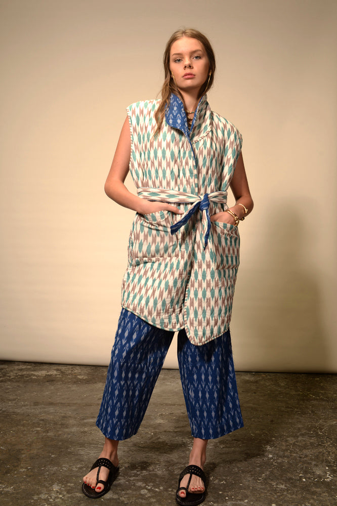 Ikat indigo reversible sleeveless kimono