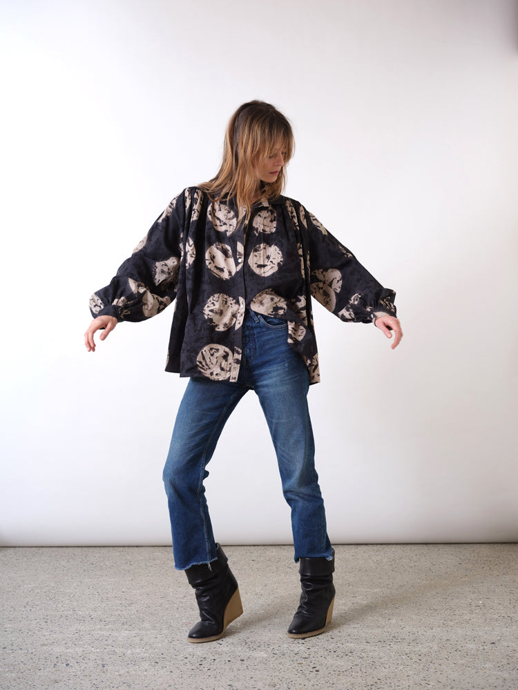 Soufiane black tie and dye blouse