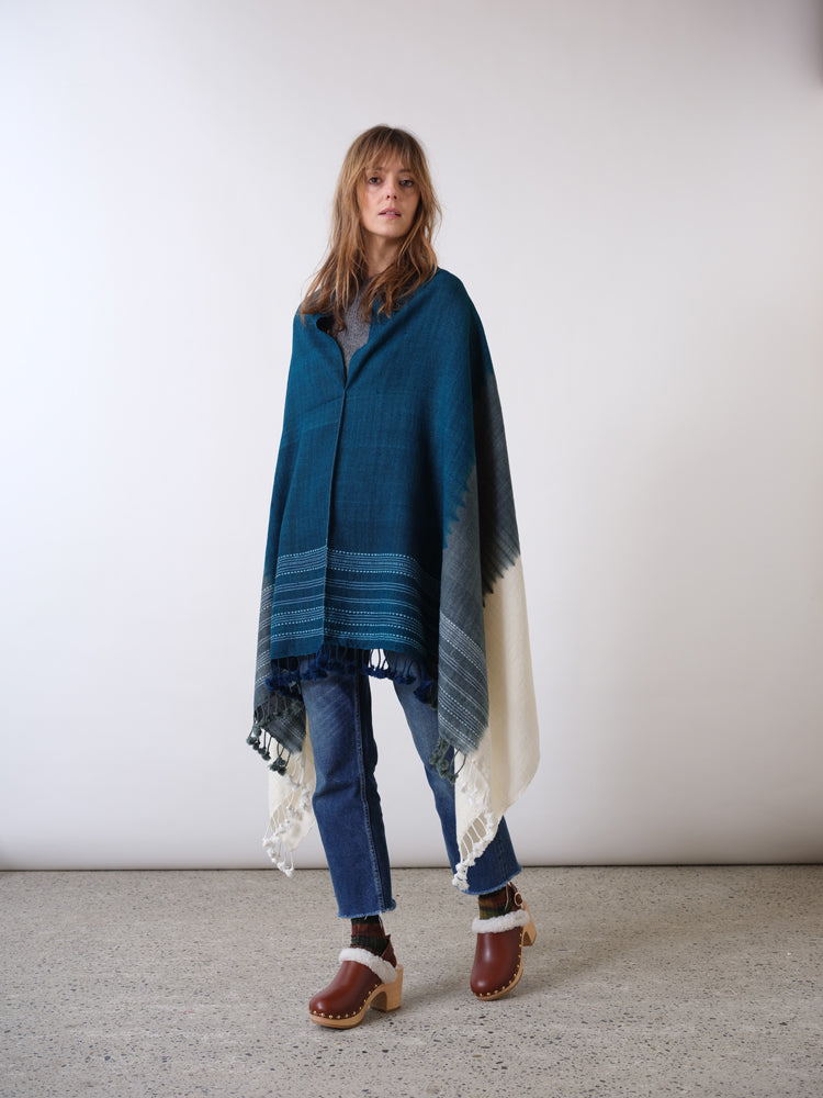 Poncho tie and dye bleu denim