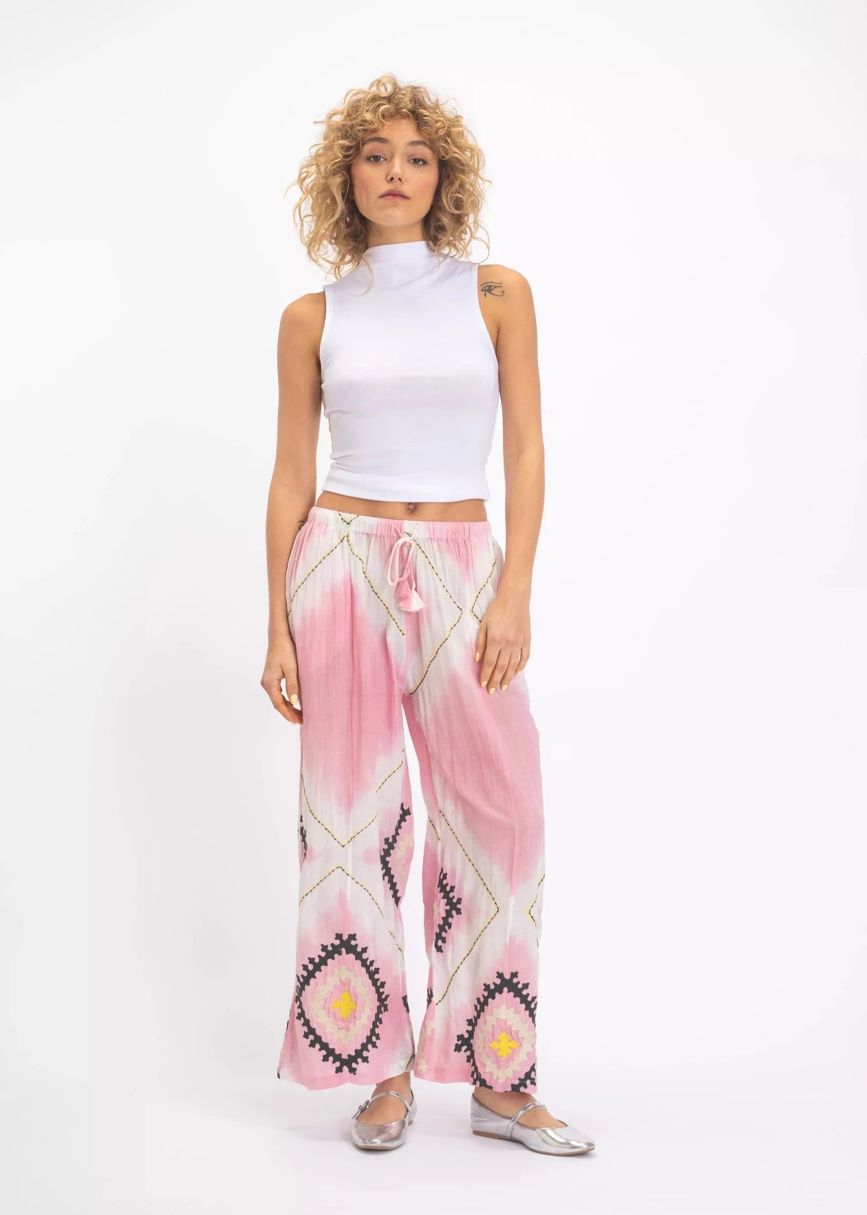 pantalon rose tie and dye v de vinster