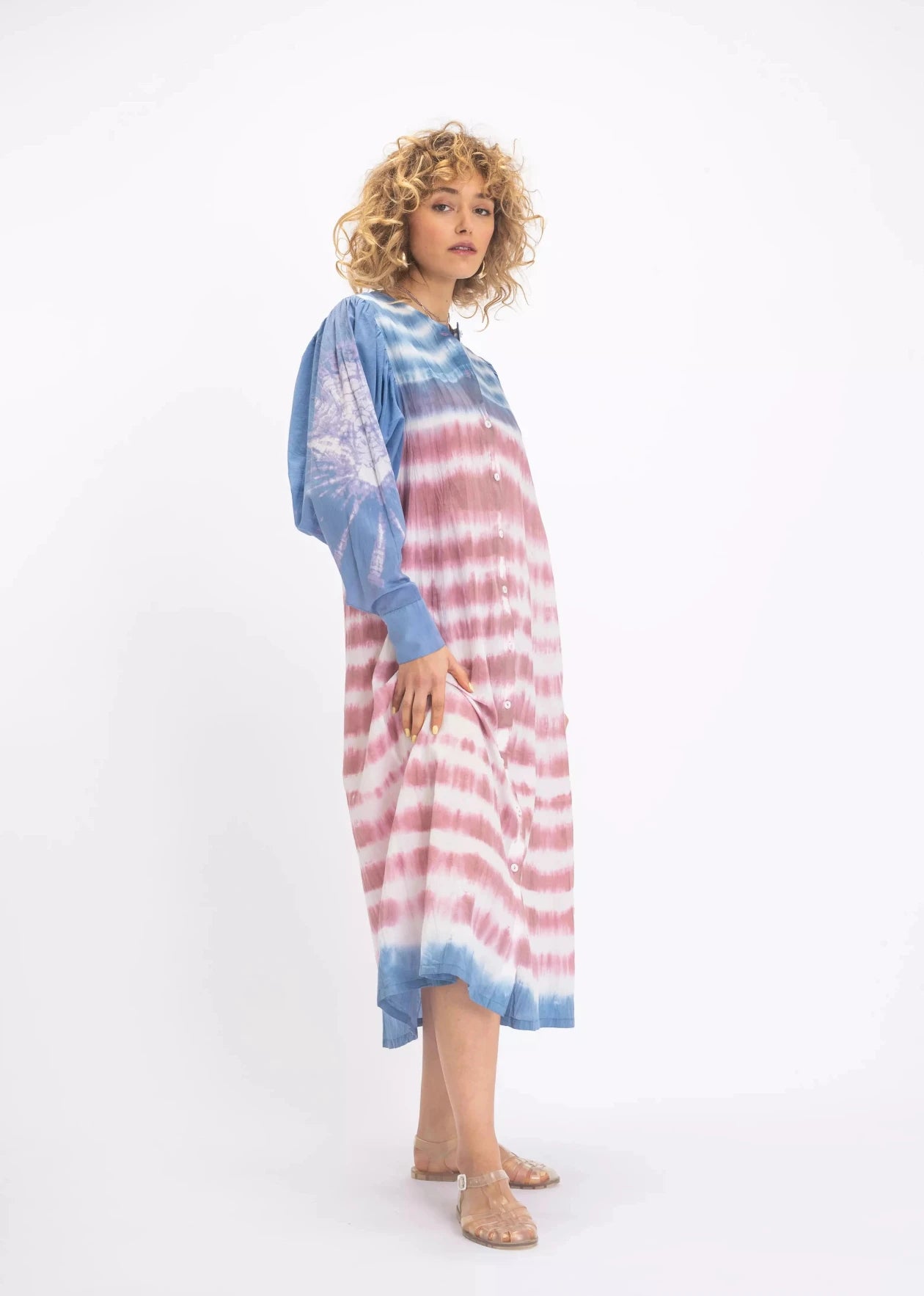 v de vinster robe bleue tie and dye