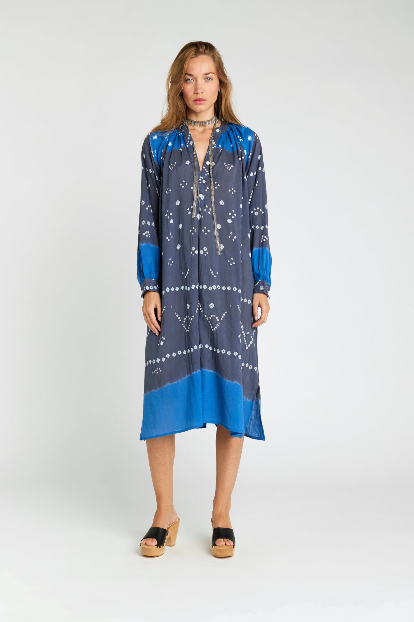 Robe longue en tie and dye bleu Bandani