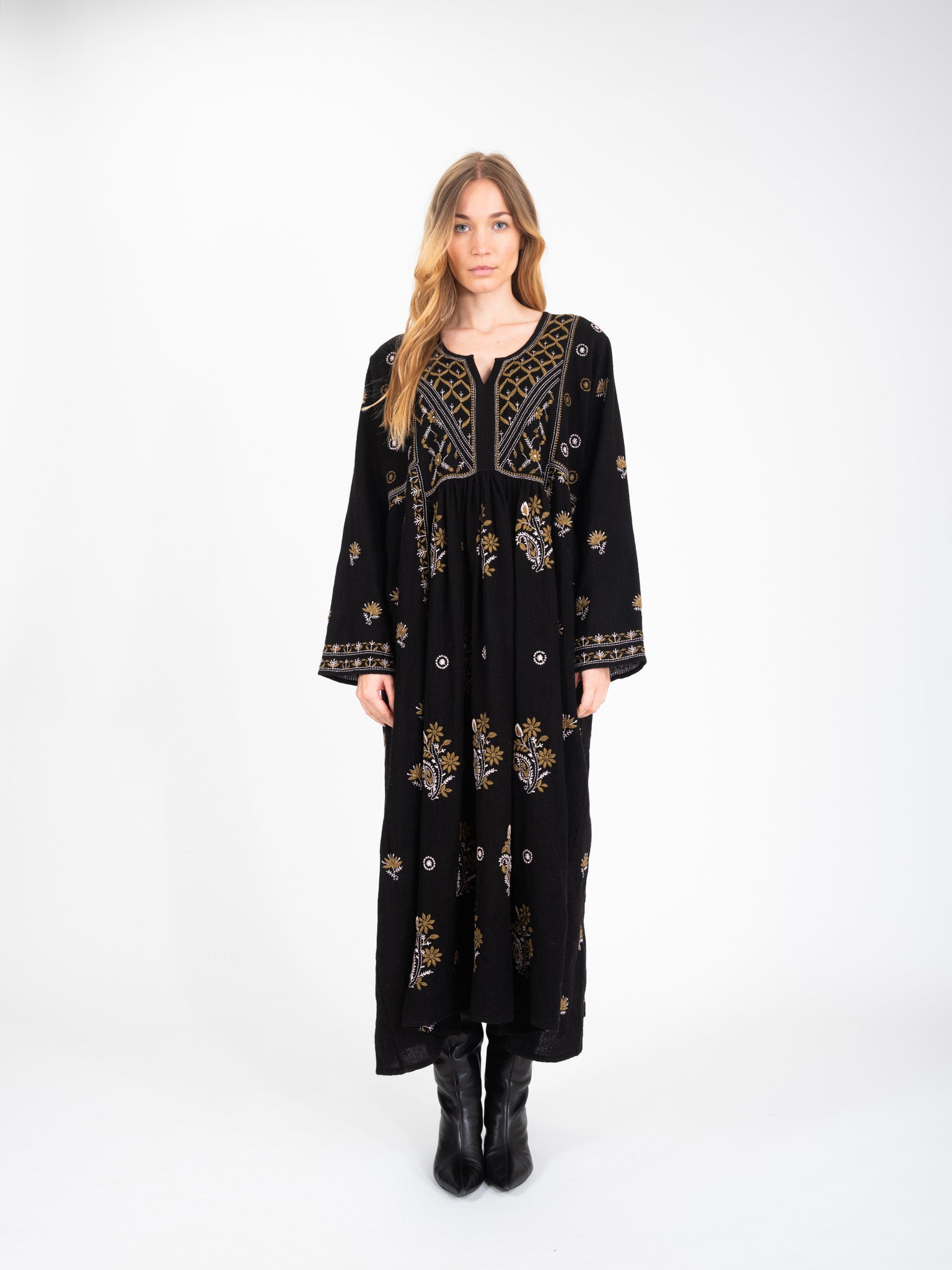 Hippy embroidered black dress