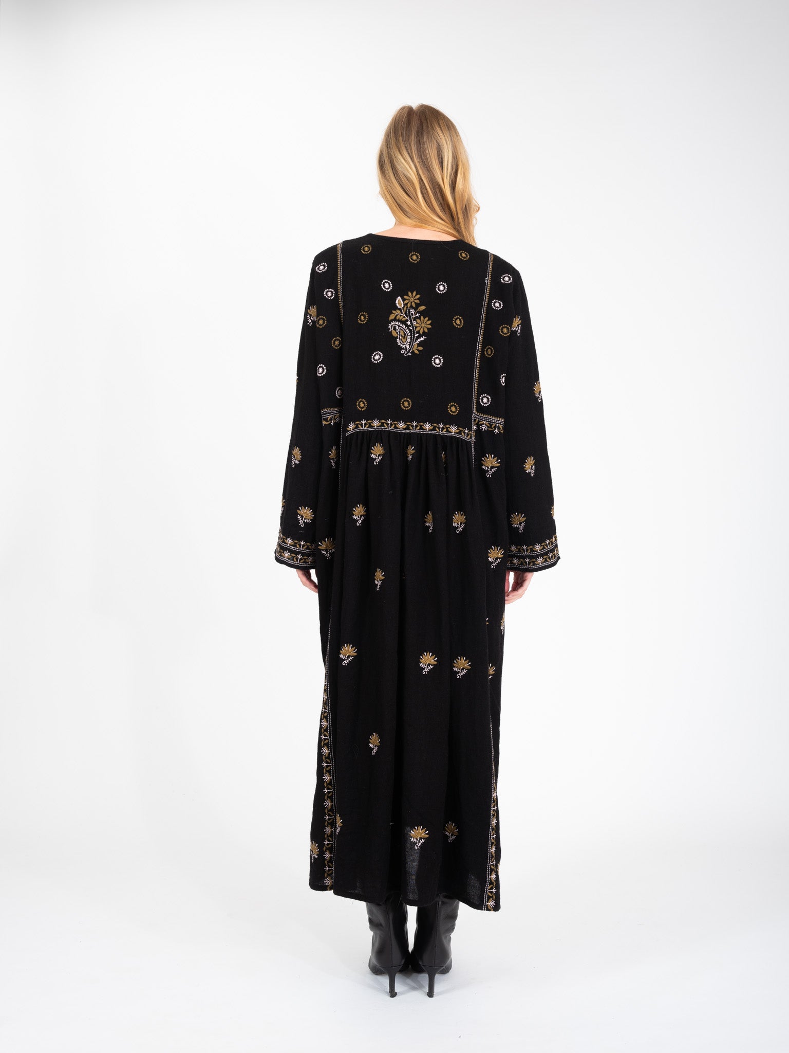 HIPPY embroidered black dress