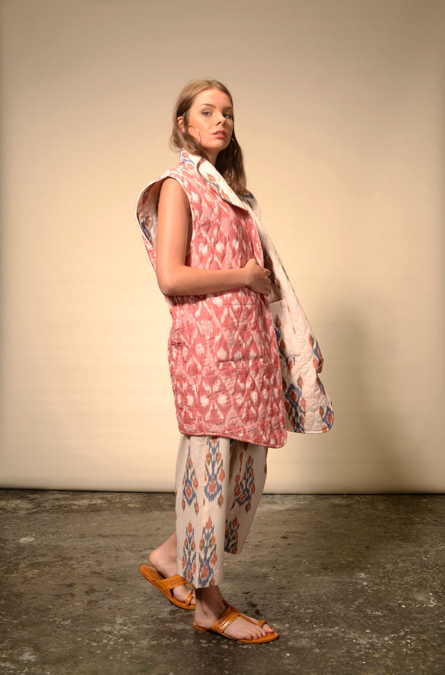 Cream pink reversible sleeveless kimono Ikat