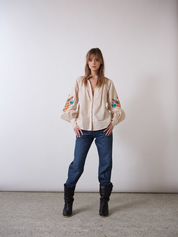 Beige blouse with embroidered sleeves Lily